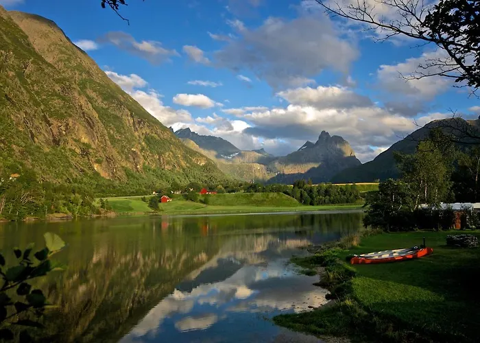 Andalsnes Og As Κάμπινγκ *